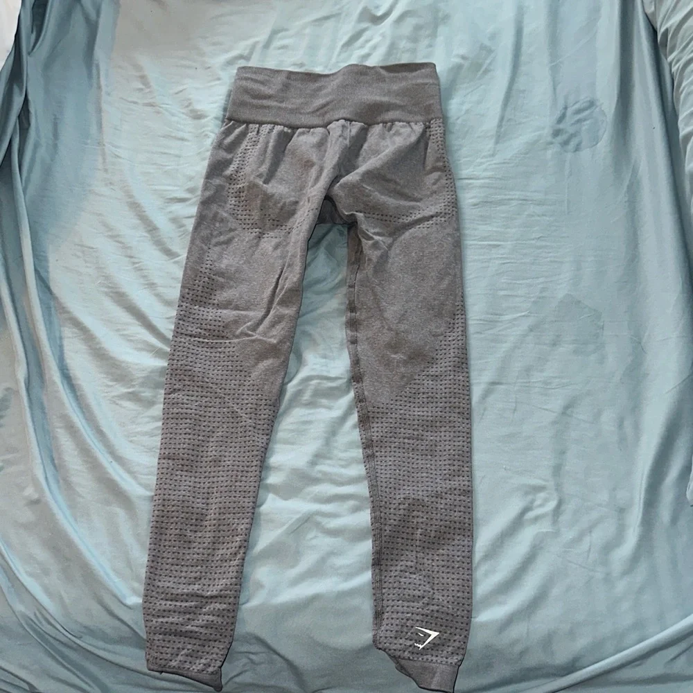 Gymshark Grey Leggings - Picture 2 of 4